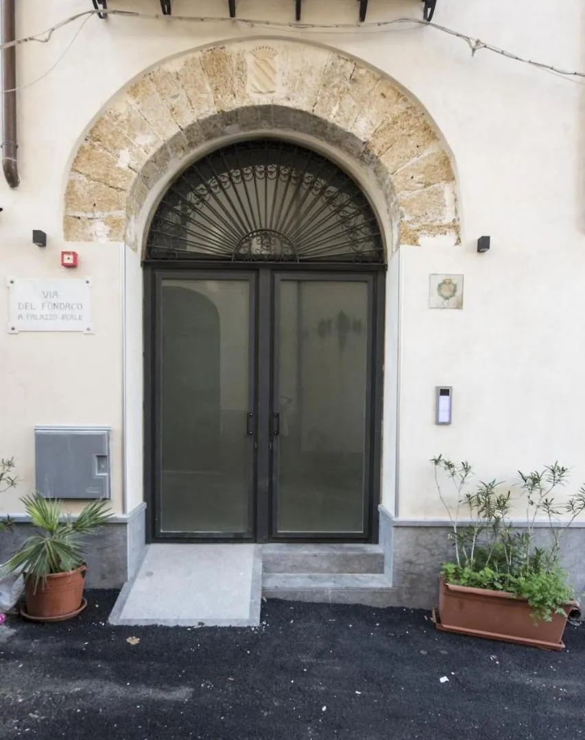 Palazzo Conte Federico Apartments Palermo