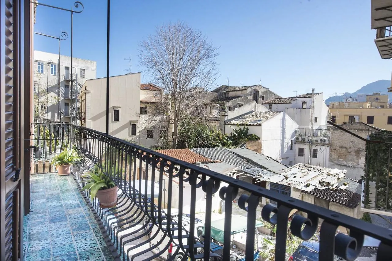 Palazzo Conte Federico Apartments Palermo