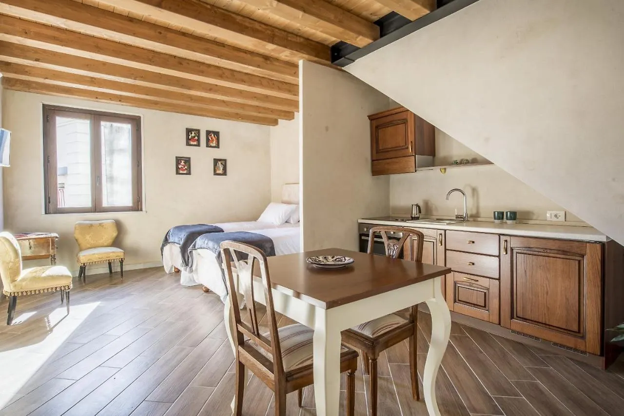 Palazzo Conte Federico Apartments Παλέρμο