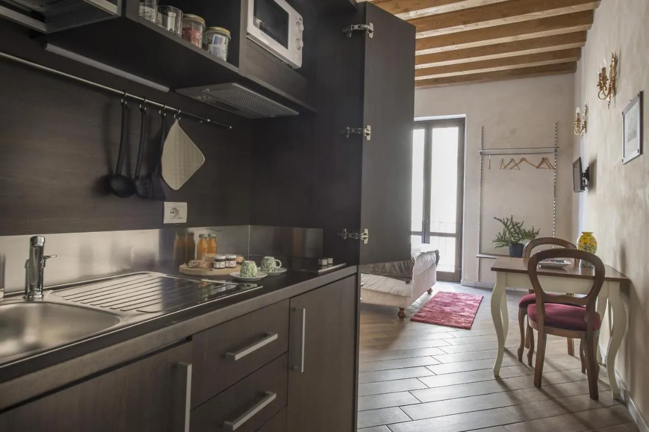 Palazzo Conte Federico Apartments Παλέρμο