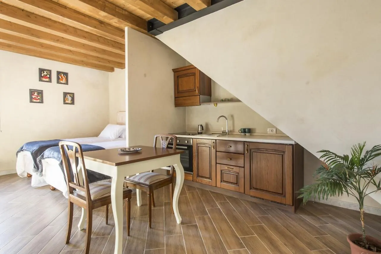 Palazzo Conte Federico Apartments Παλέρμο